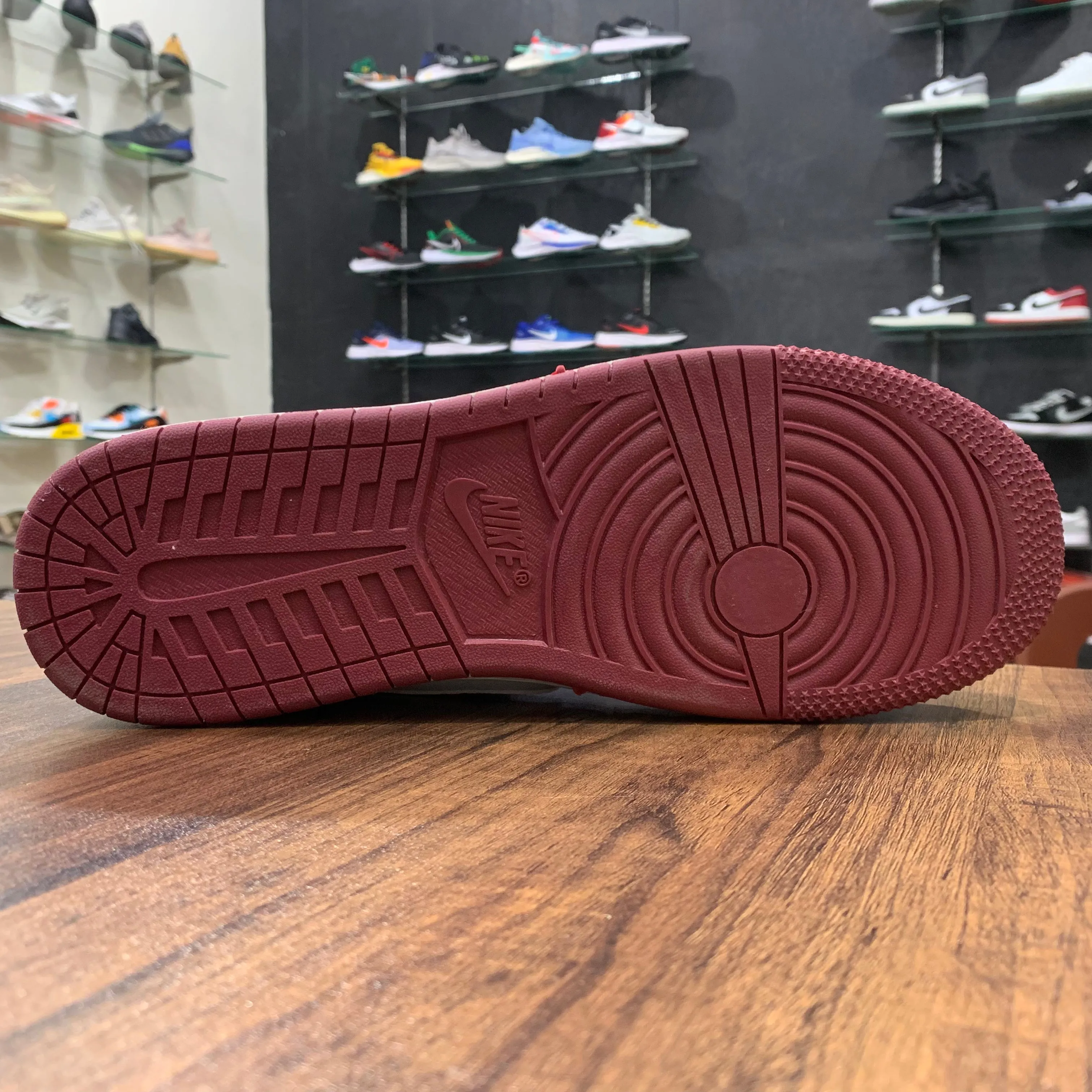 AJ 1 High-tops "Magenta"