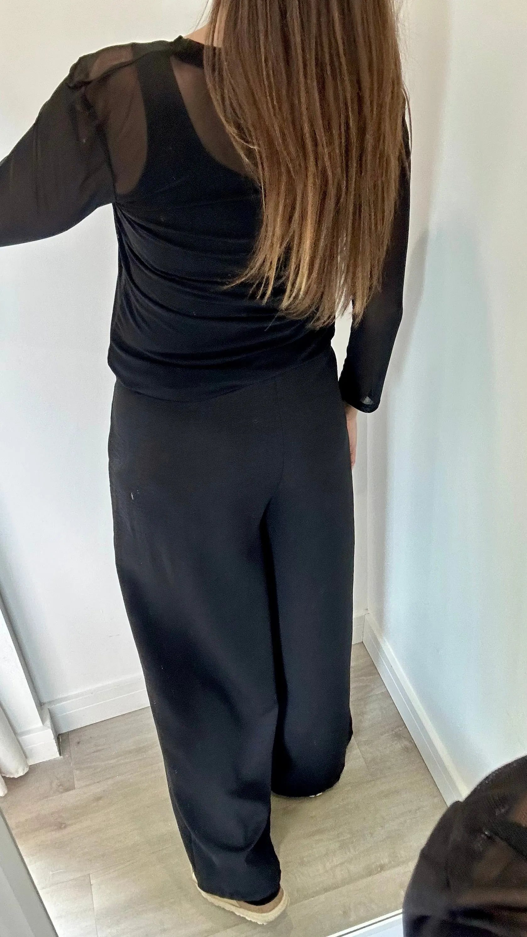BLACK SHEER TOP