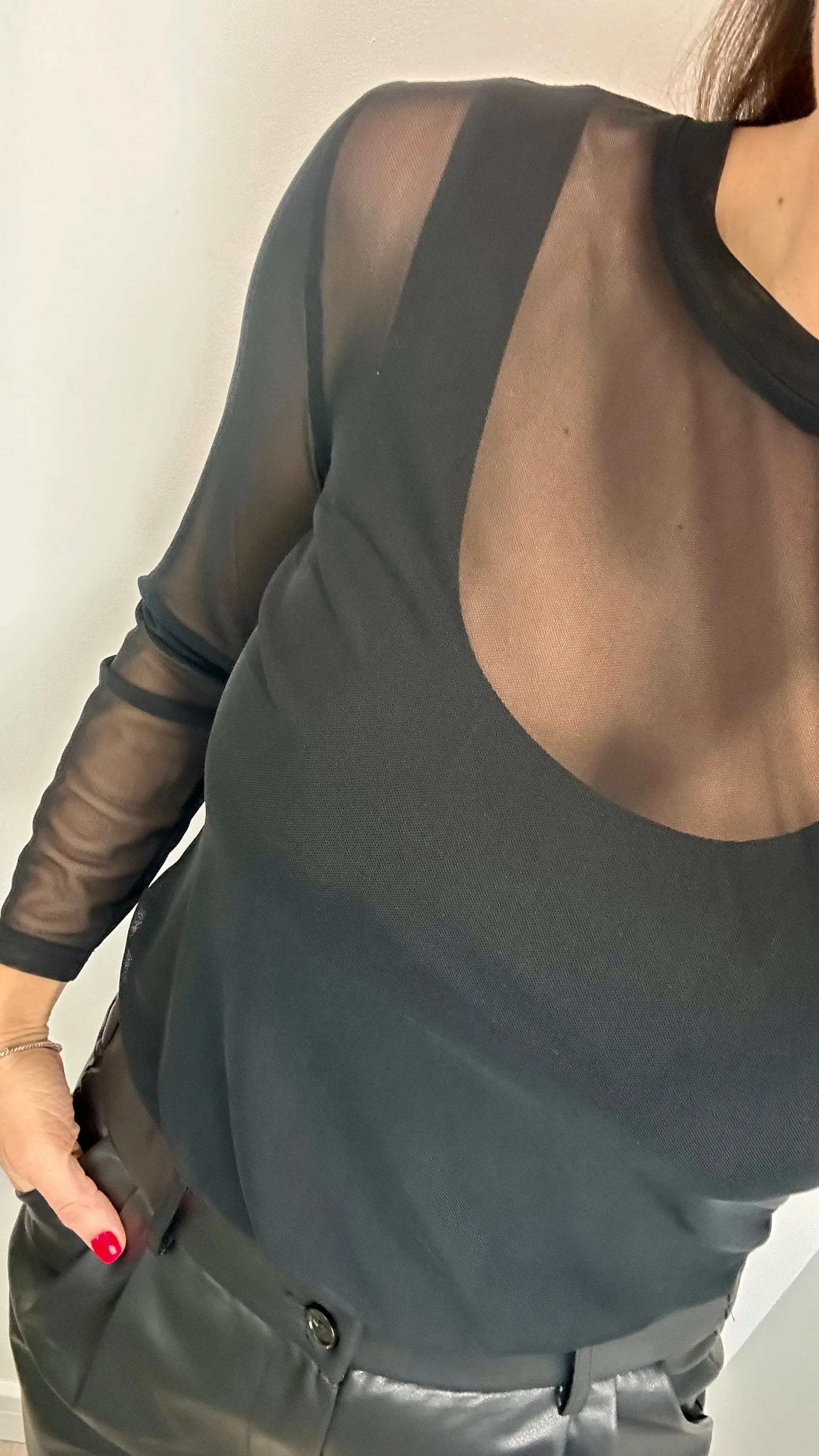 BLACK SHEER TOP