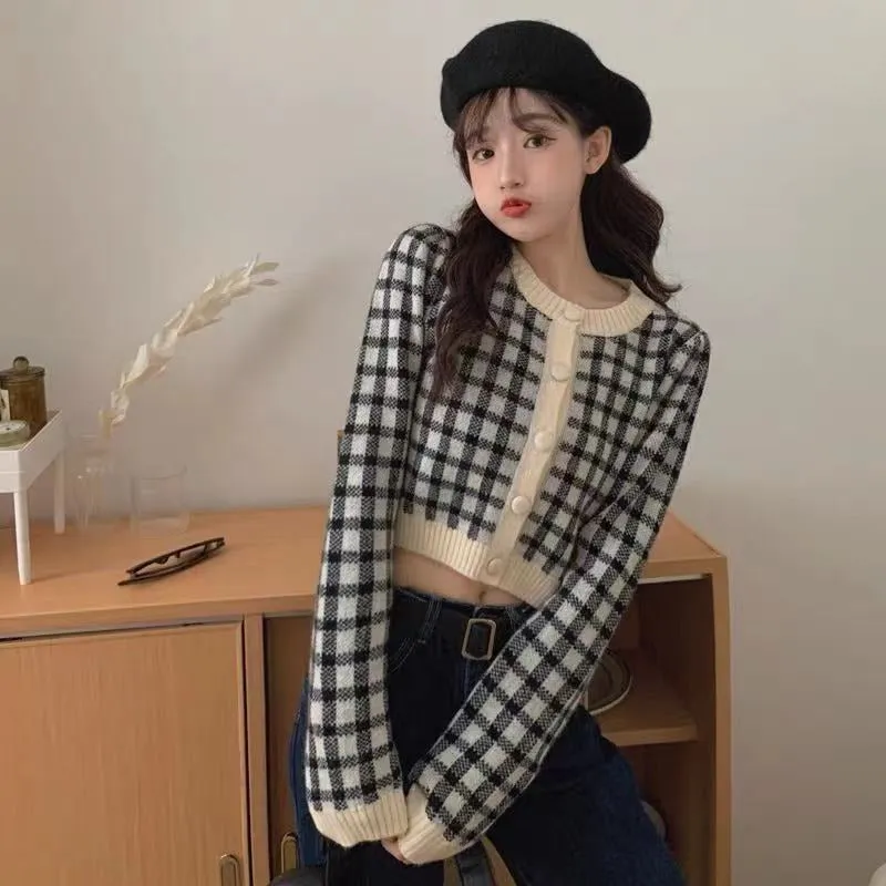 BRIGHT COLOR CHIC PLAID KNITTED SWEATERS UB2711