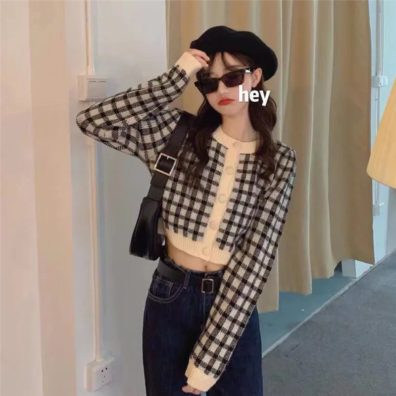 BRIGHT COLOR CHIC PLAID KNITTED SWEATERS UB2711
