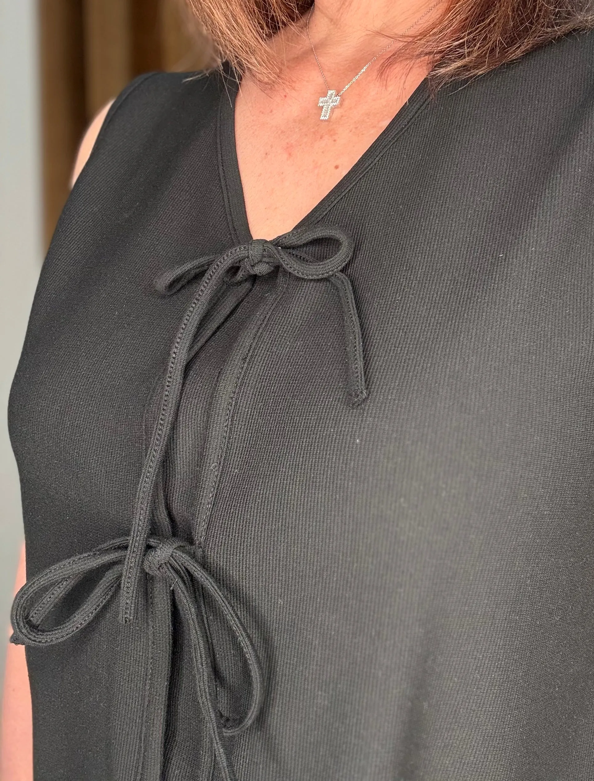 Chic Bow Vest