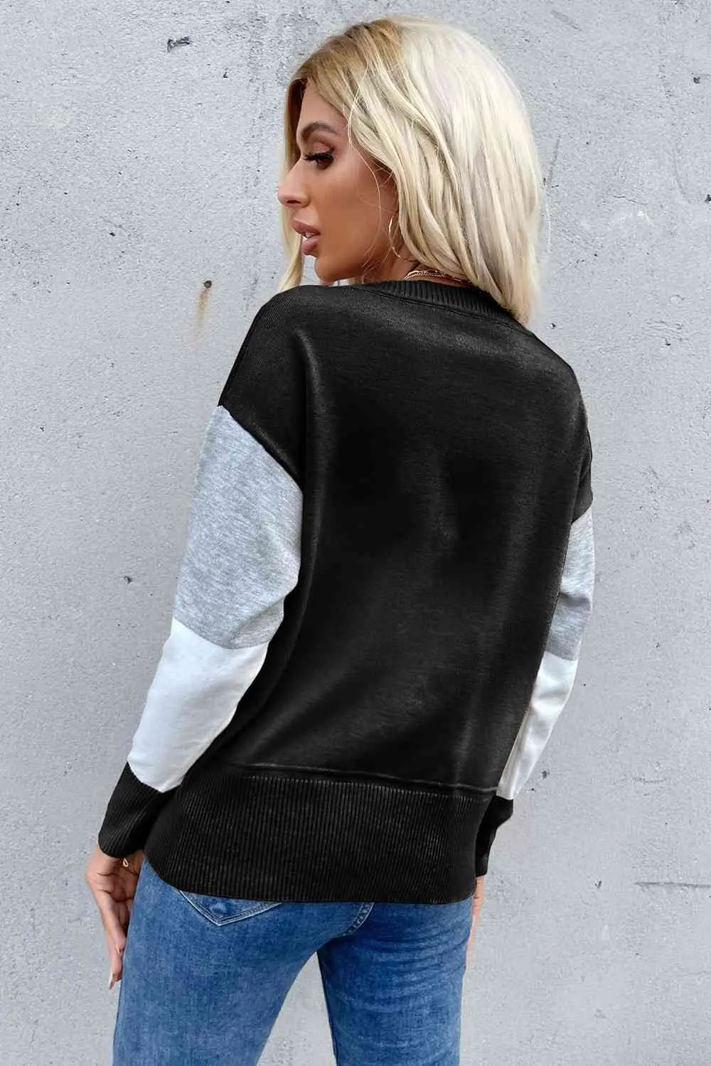 Color Block Ribbed Trim Round Neck Knit Pullover (7 Colors)
