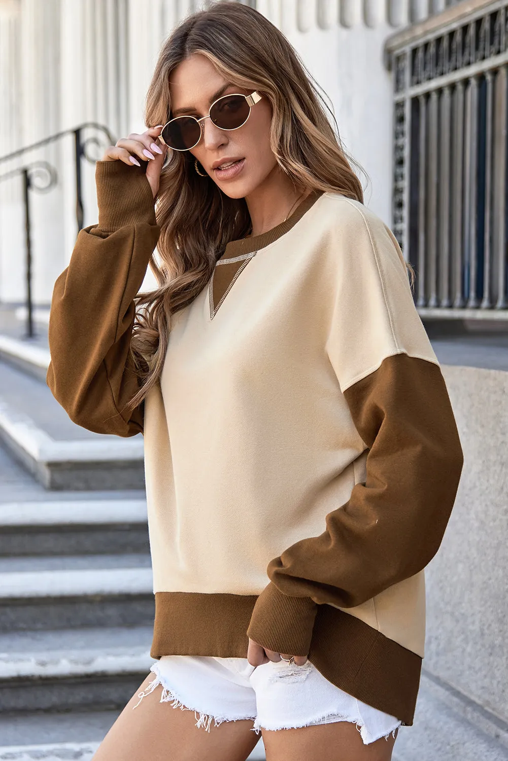 Color Block Thumbhole Sleeve Sweatshirt