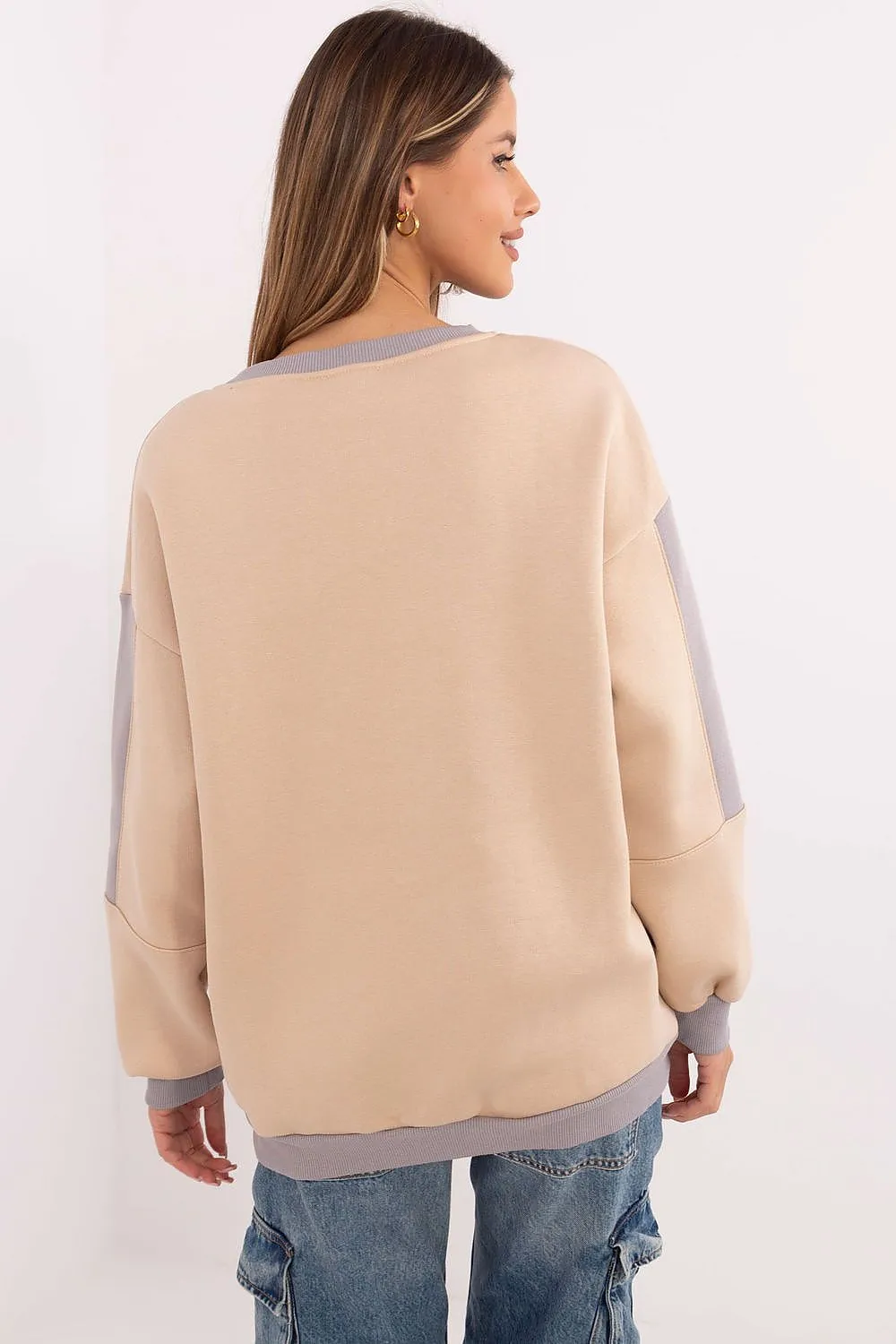 Cozy & Chic Women's Graphic Sweatshirt