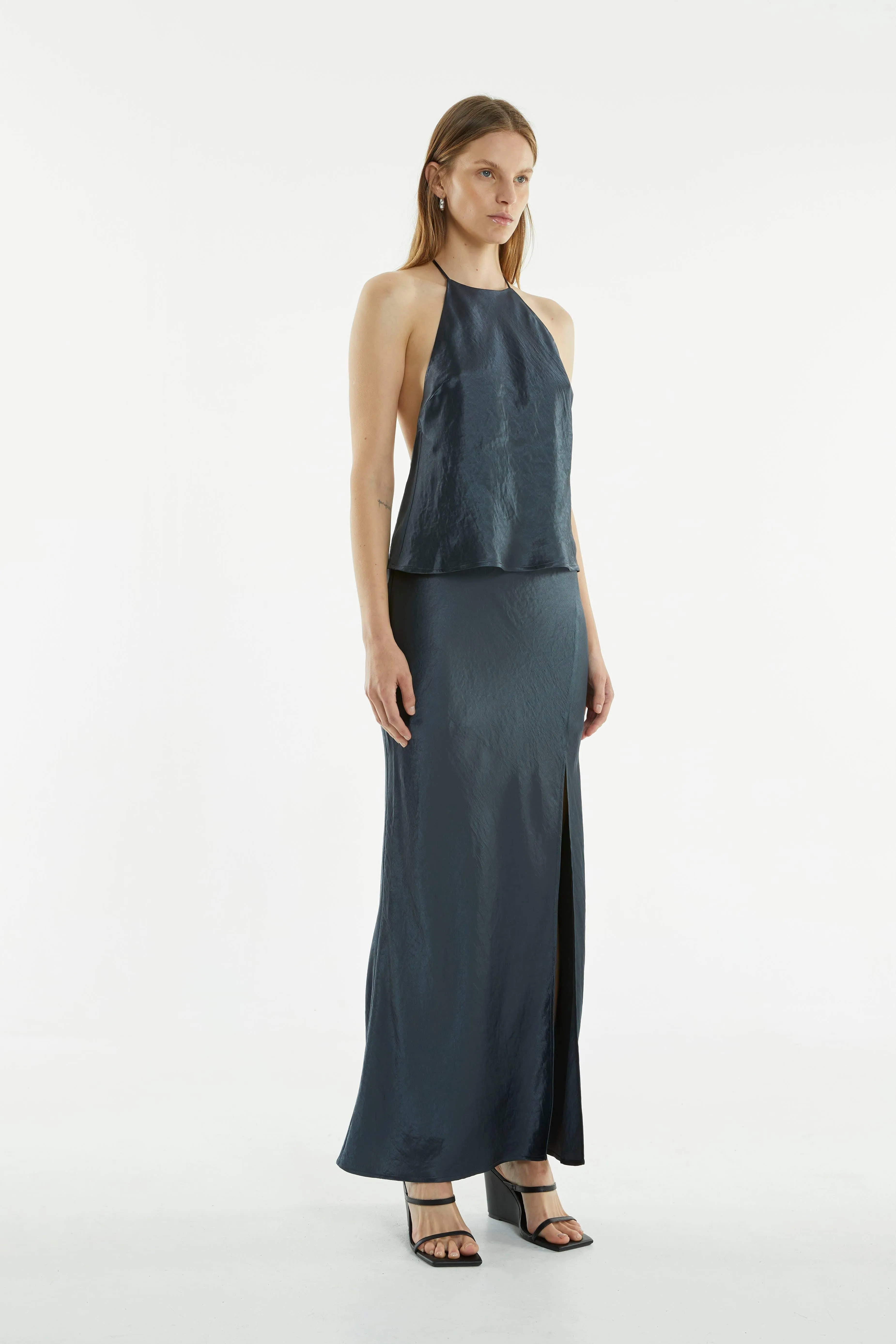 CRUSH BIAS HALTER TOP | GUN METAL