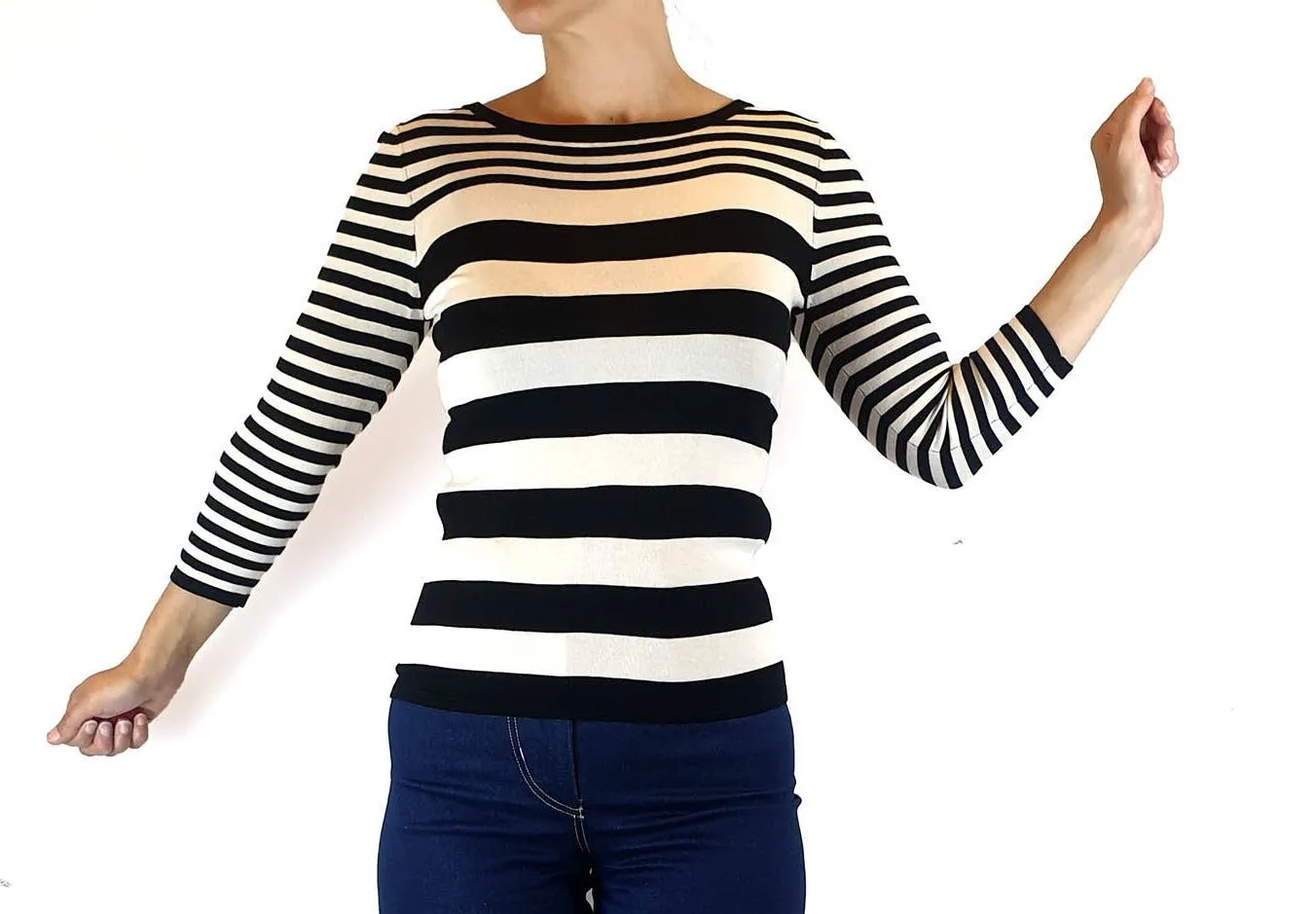 Cue black and white striped knit jumper size S