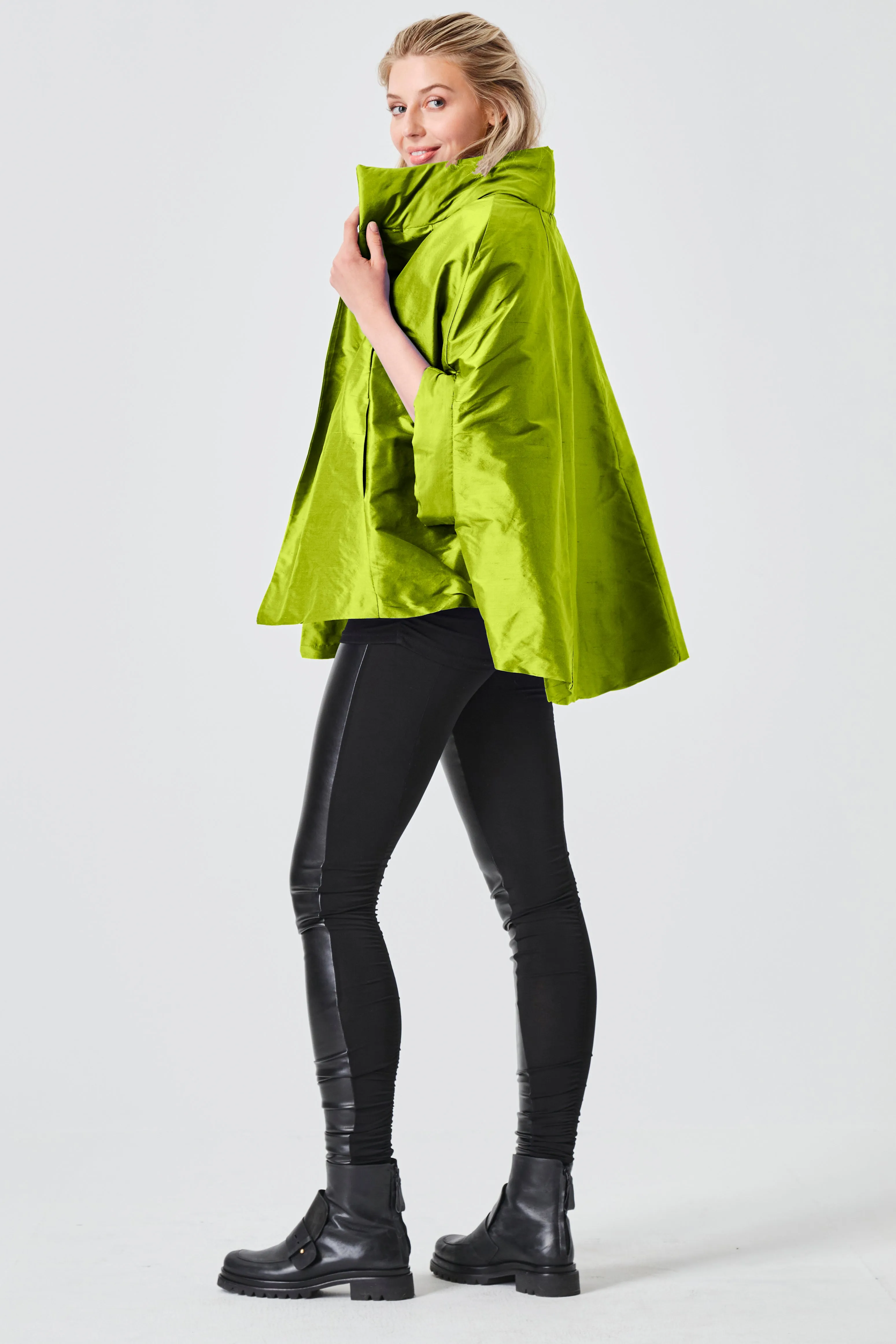 Dupioni Chic Cape