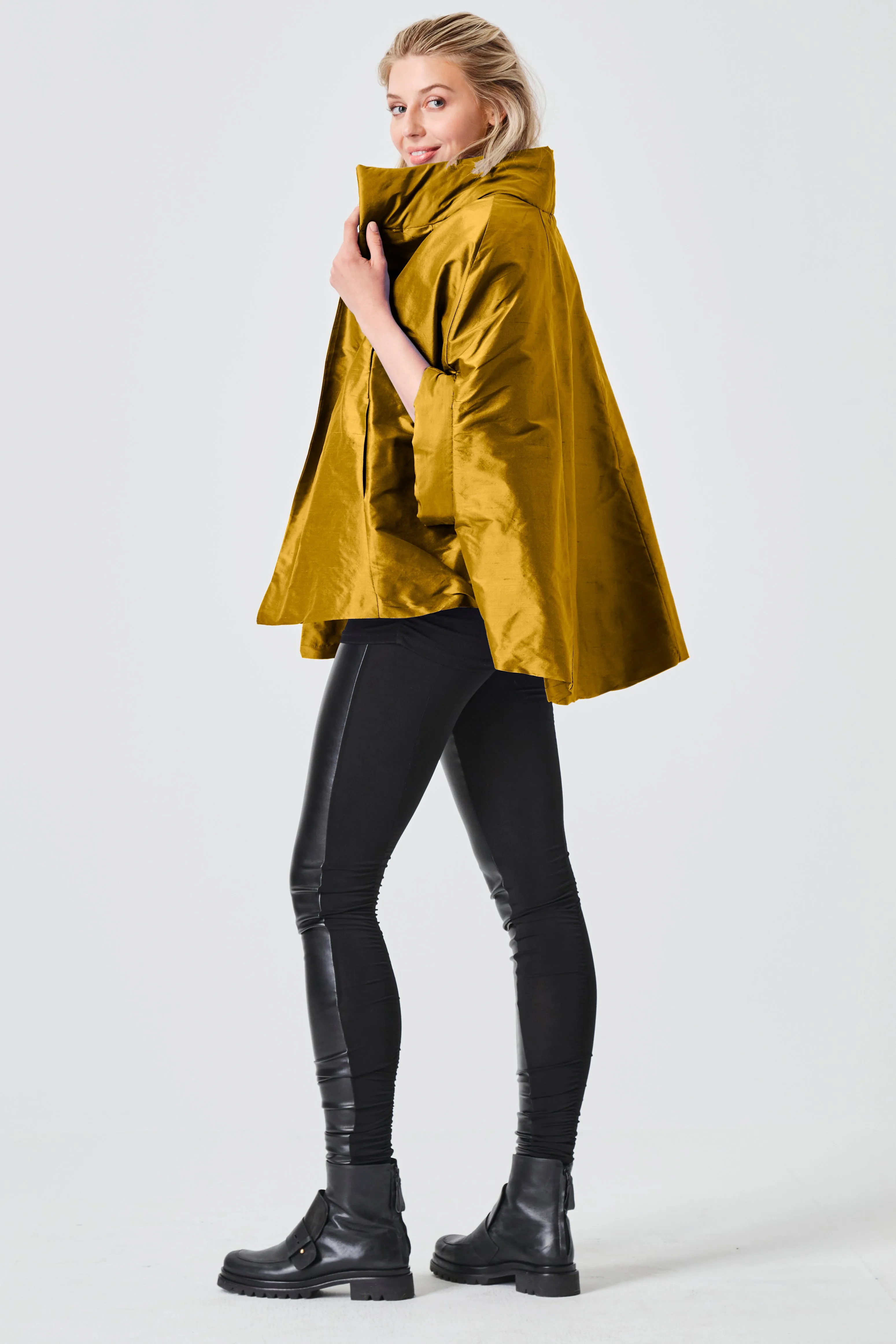 Dupioni Chic Cape