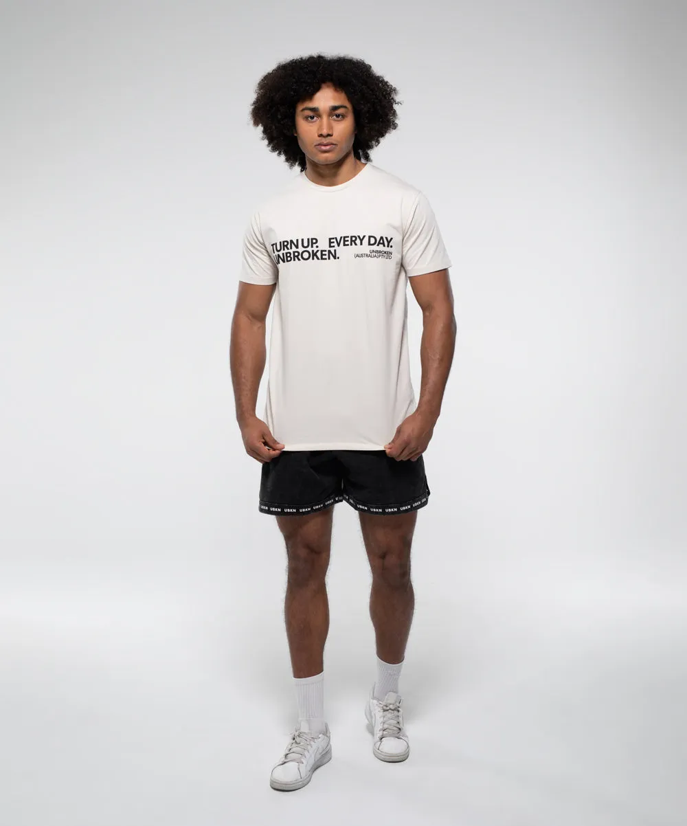 EVERY DAY Performance Tee in Stone