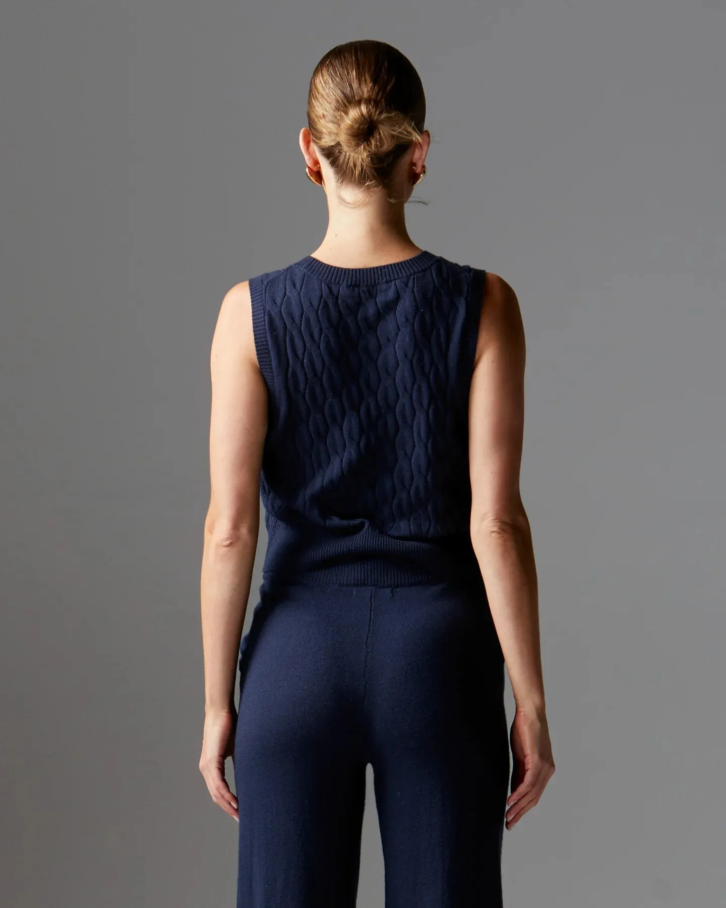Fate & Becker - Lotus Knit Vest - Navy