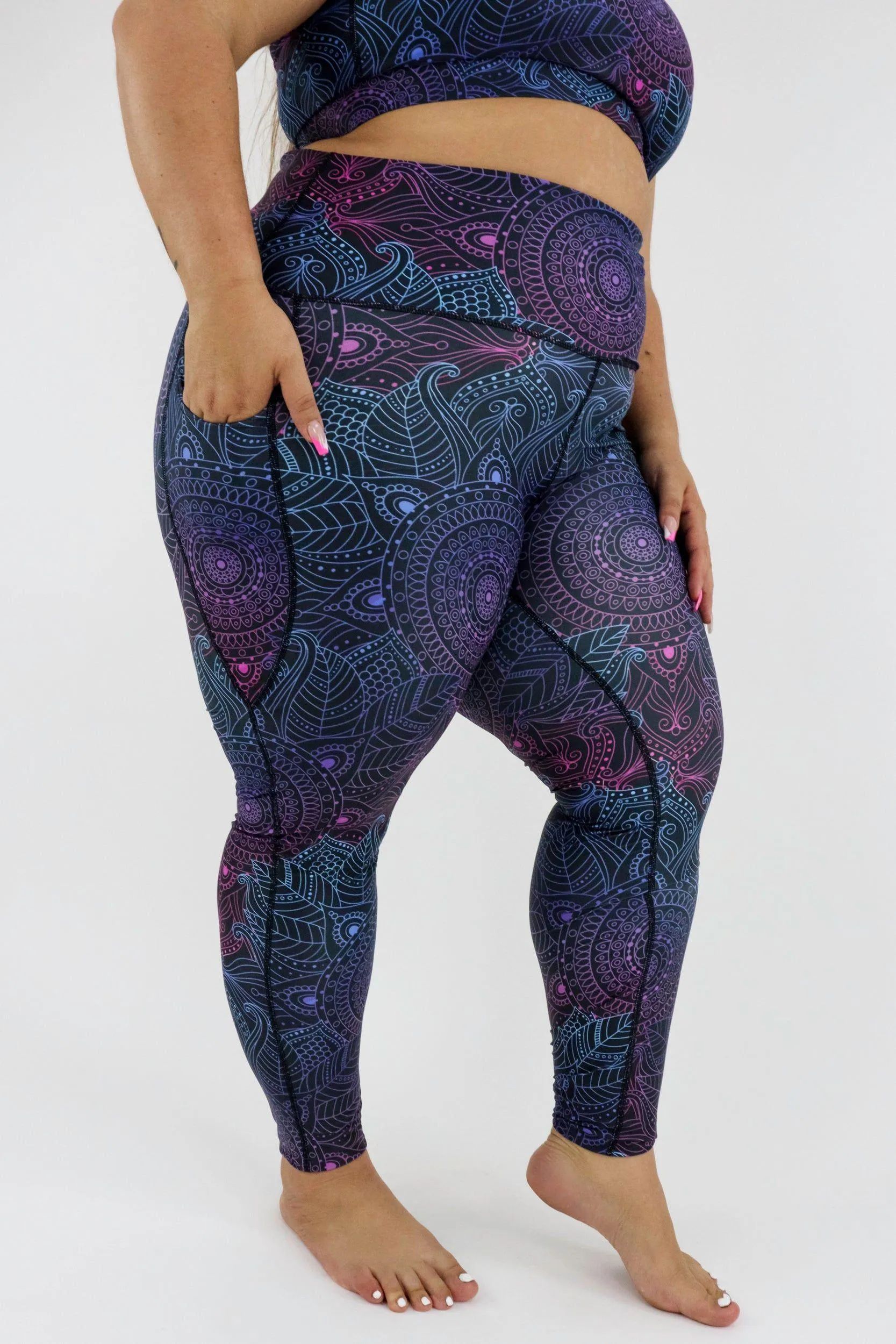 Holographic Mandala - Dynamic Active - Pocket Full Leggings