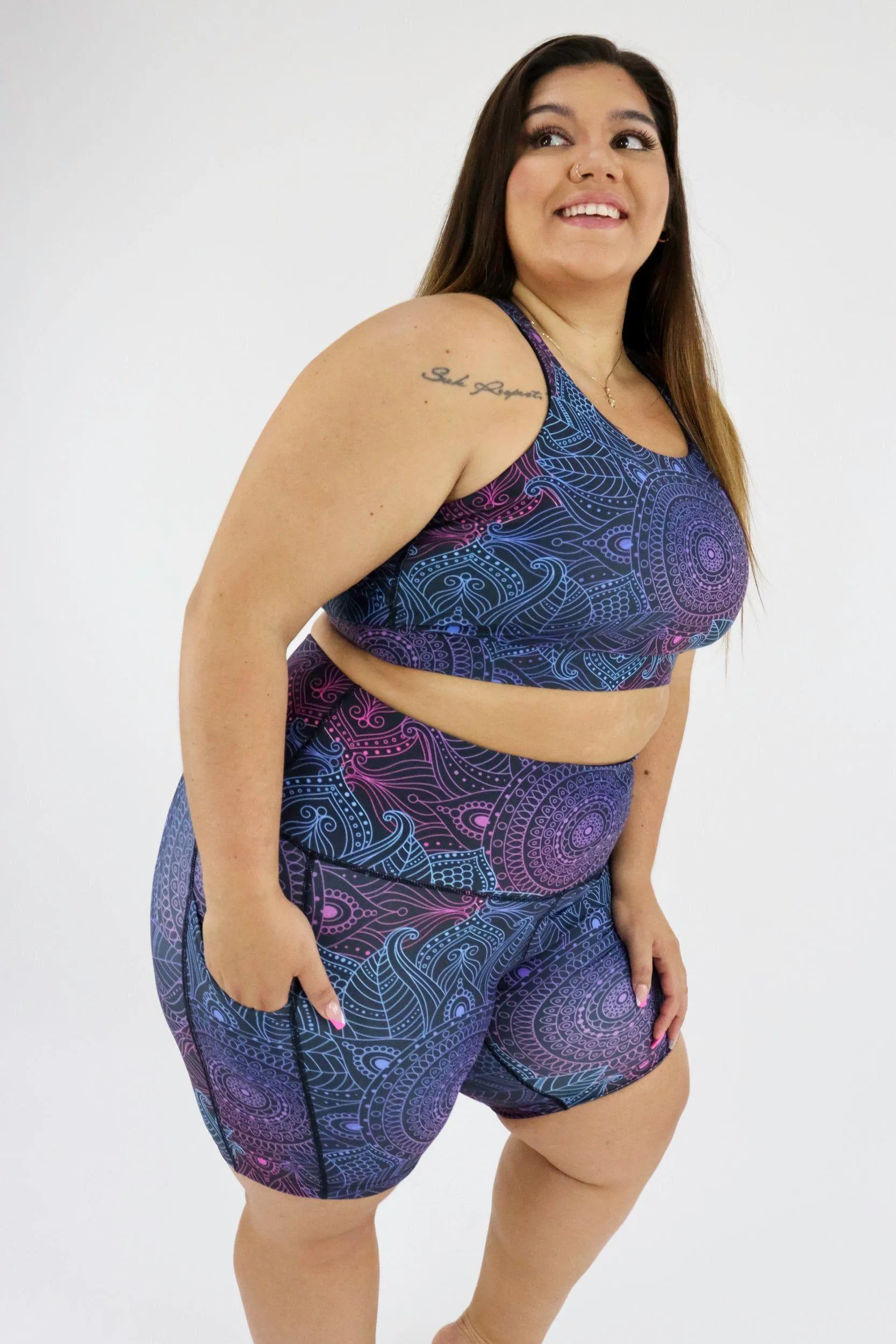 Holographic Mandala - Dynamic Active - Pocket Mid Shorts - Silicone