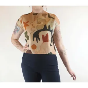 Kuwaii stunning and unique print shell top size 14 (fits 12-small 14)
