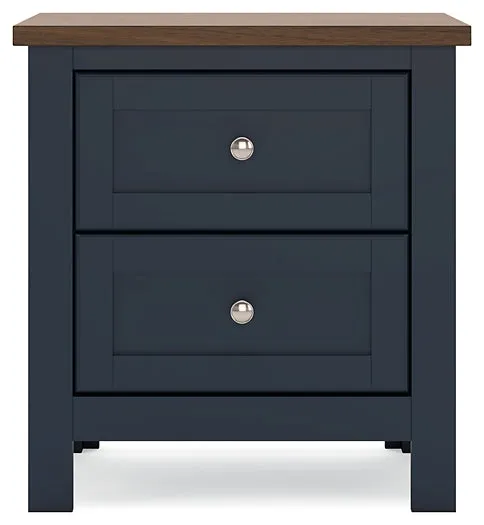 Landocken Queen Panel Bed with Mirrored Dresser and 2 Nightstands