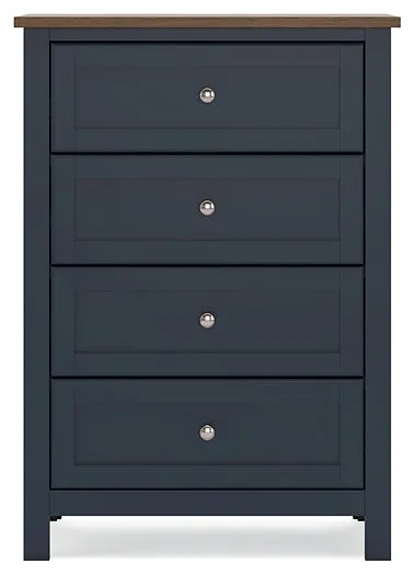 Landocken Queen Panel Bed with Mirrored Dresser, Chest and Nightstand