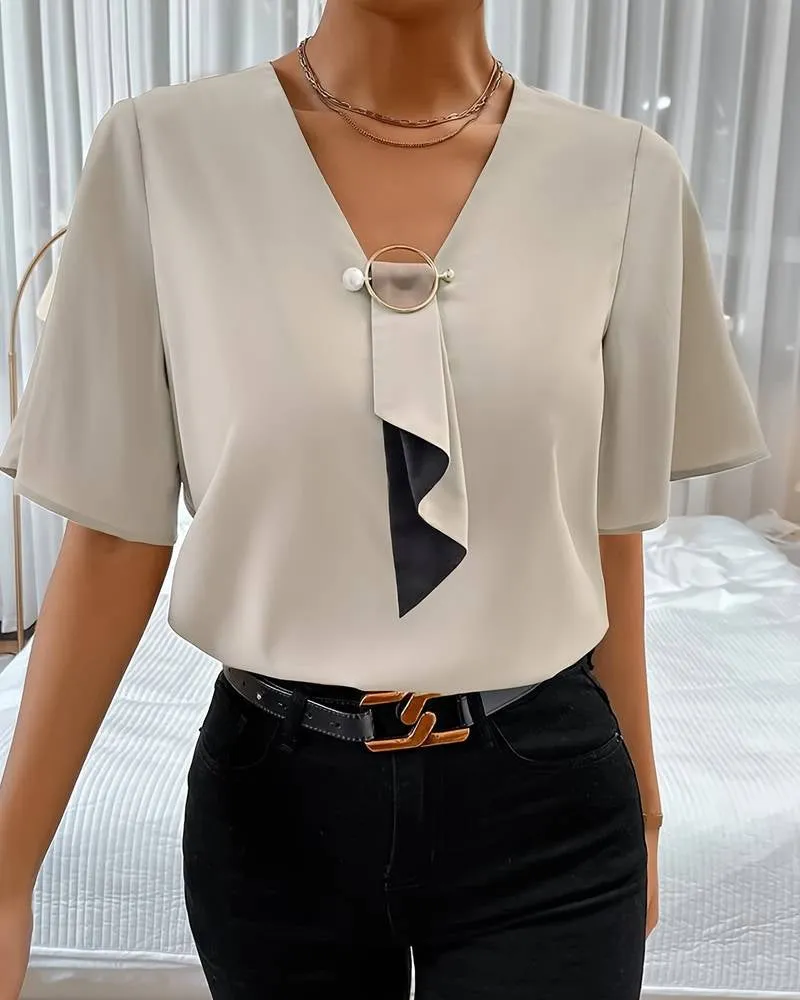 Lianne– Women's Chic Top
