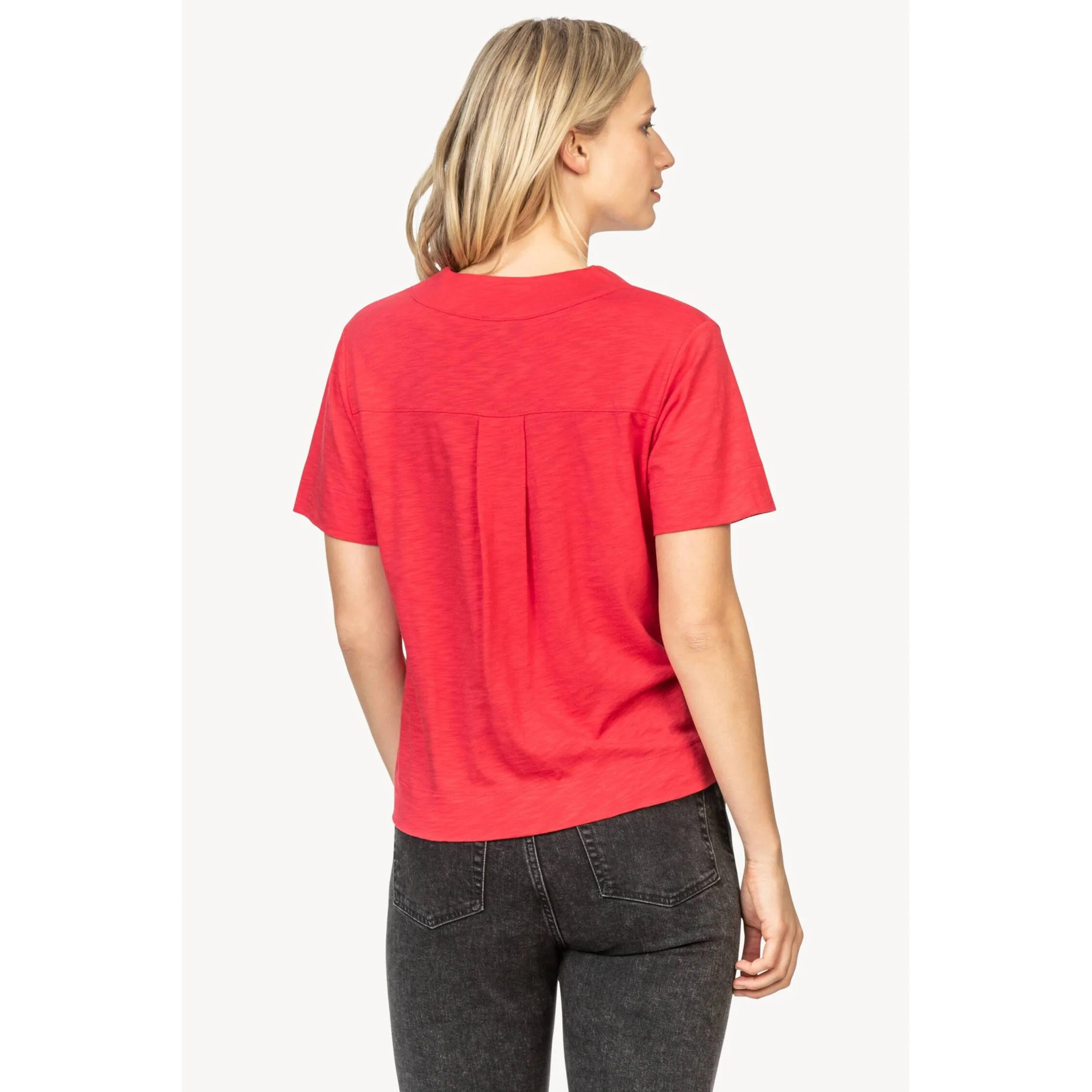 Lilla P Women's Short Sleeve V-Neck Tee