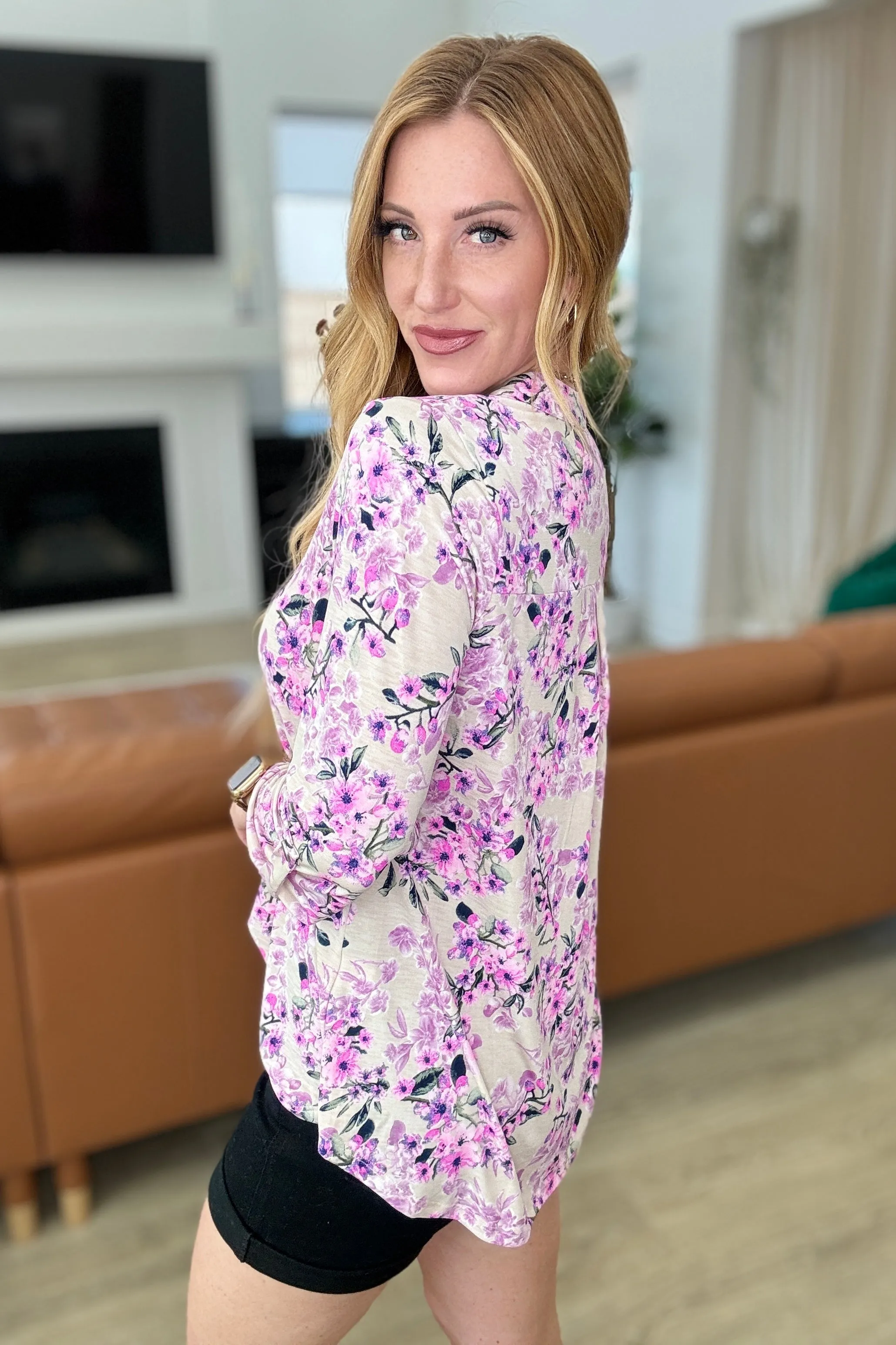 Lizzy Top in Oyster & Pink Blossoms