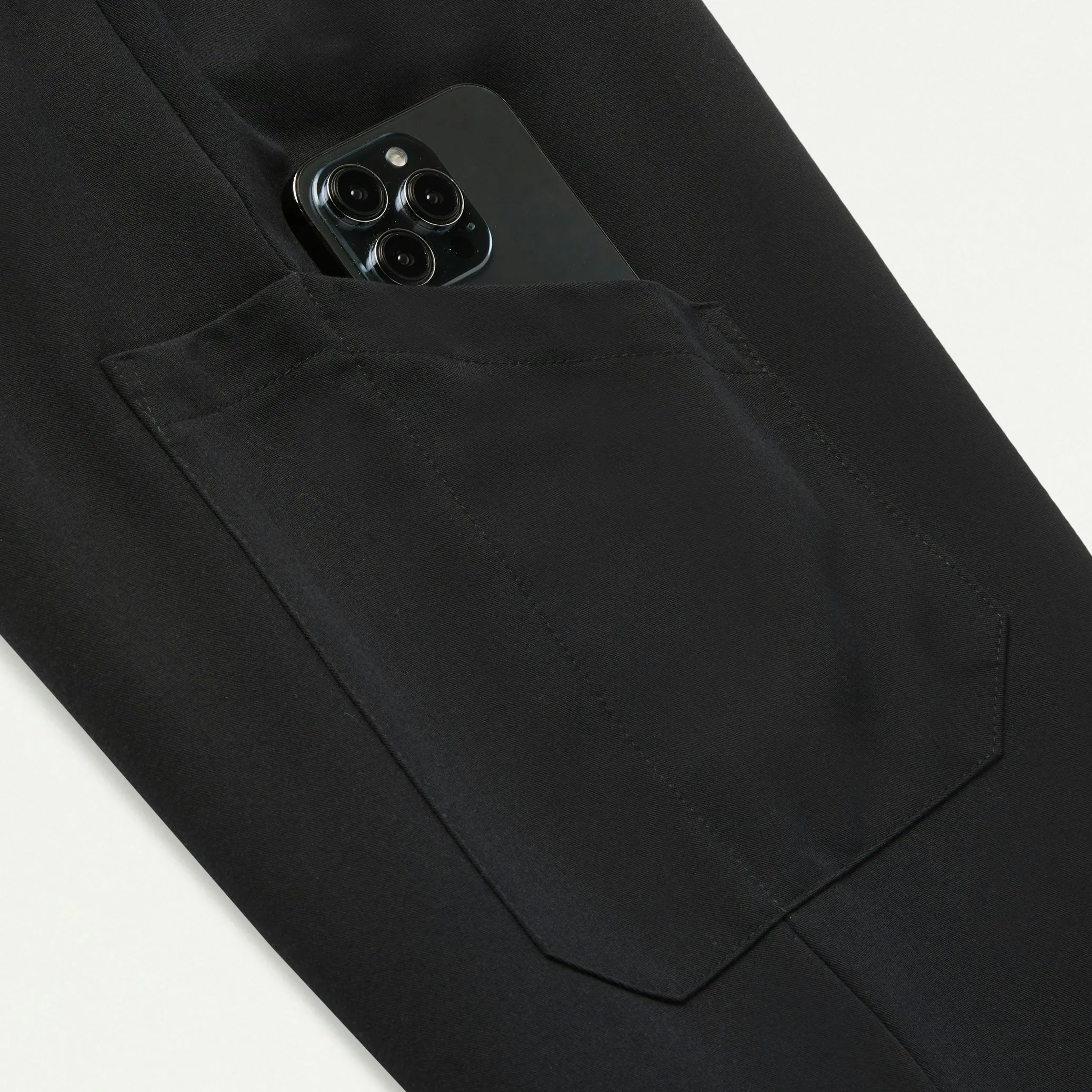 Neo Everyday Cargo Scrub Jogger - Black