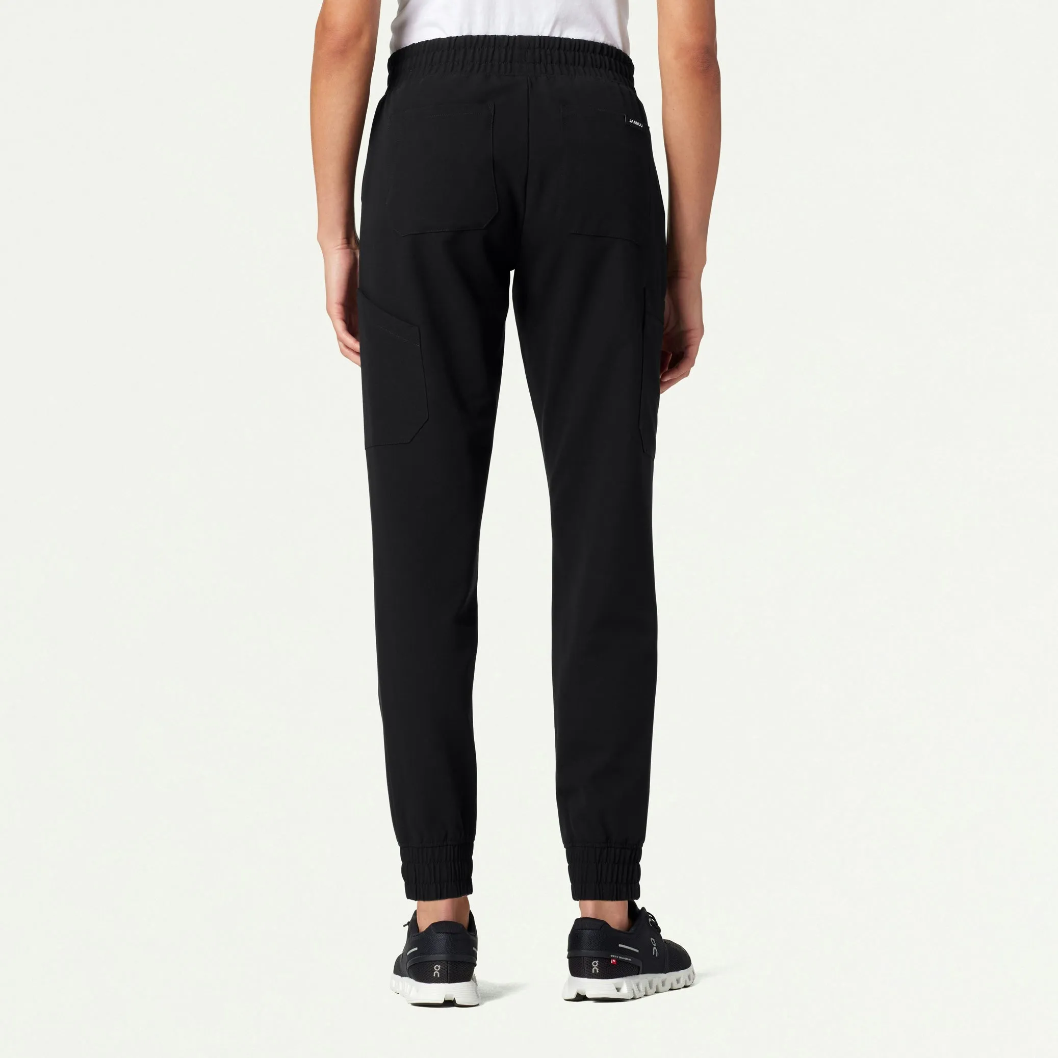 Neo Everyday Cargo Scrub Jogger - Black