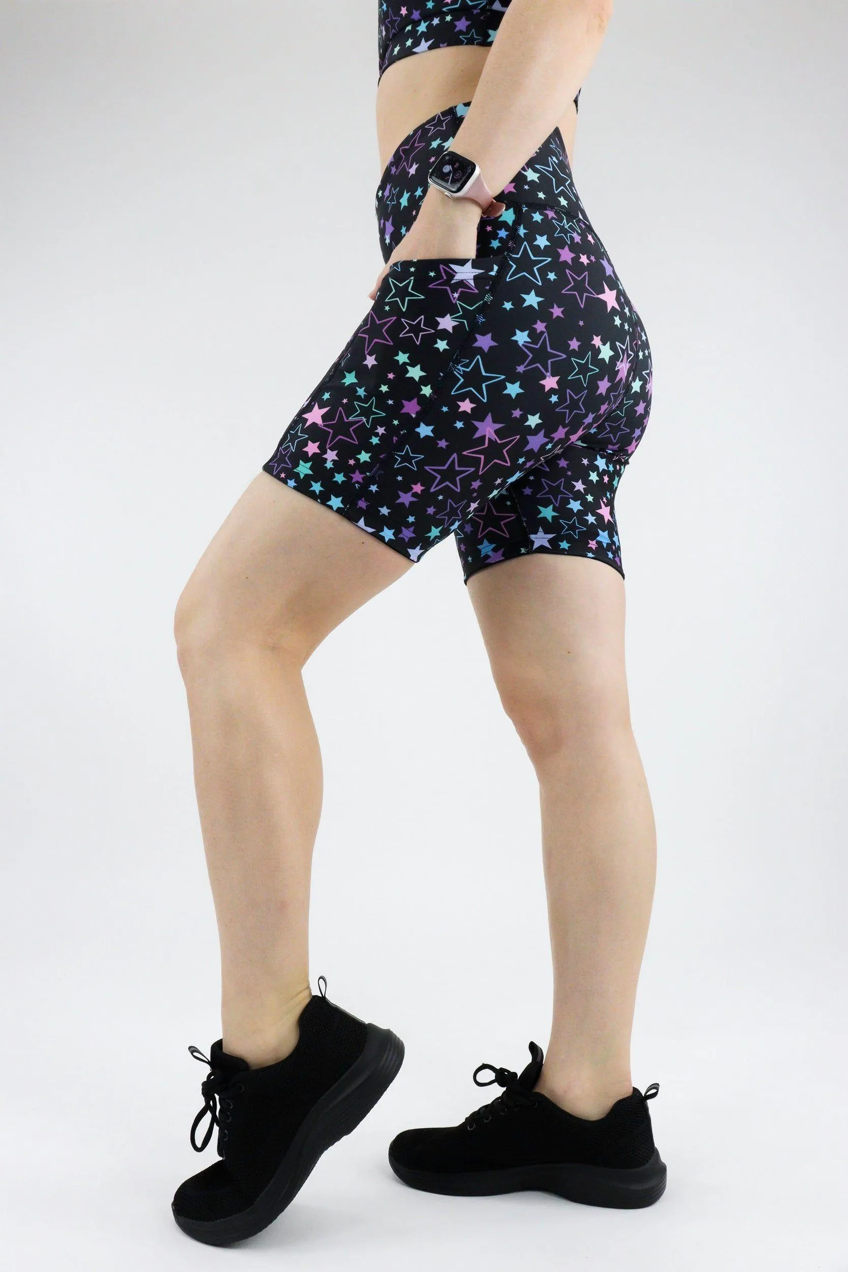 Neon Stars - Dynamic Active - Pocket Mid Shorts - Silicone