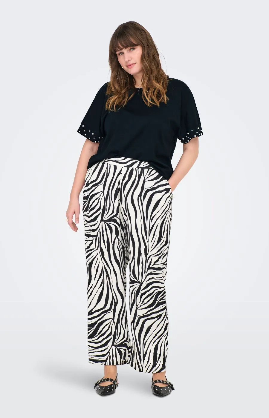 Only Carmakoma Olivia T-Shirt in Black