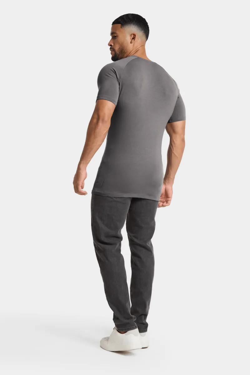 Premium Muscle Fit T-shirt in Charcoal