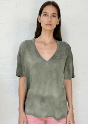 R13 V-Neck Relaxed Tee in Olive
