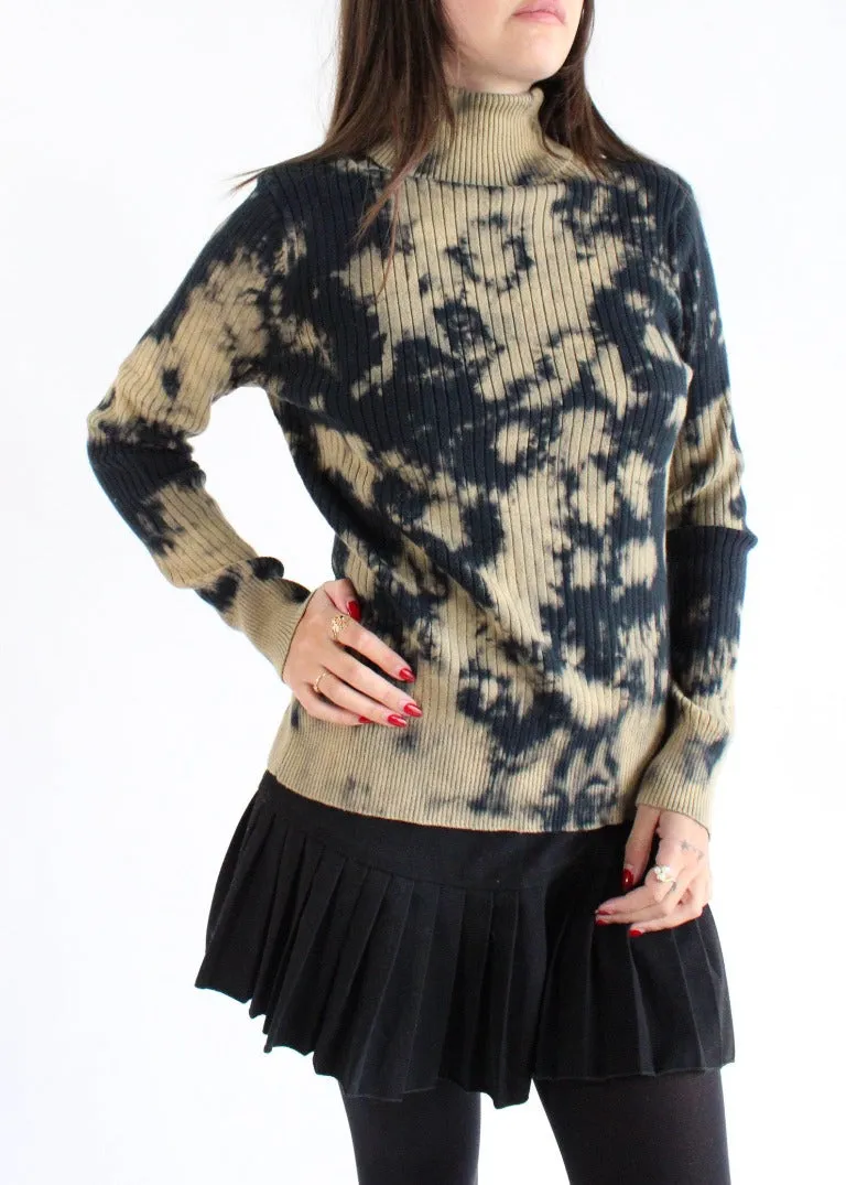 RCYCLD Bleach Dye Turtleneck