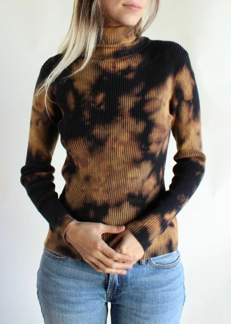 RCYCLD Bleach Dye Turtleneck