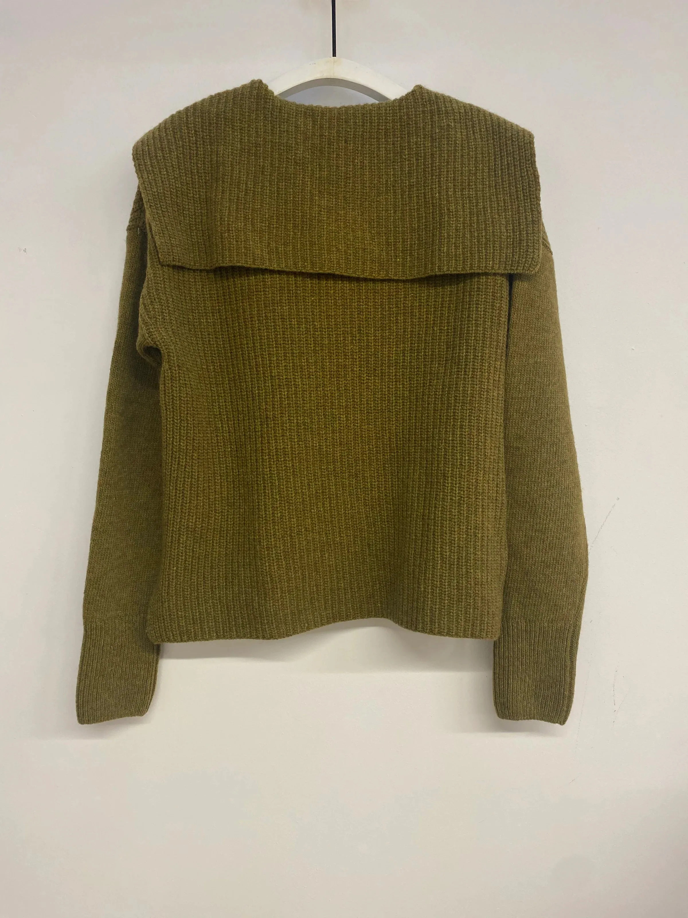 Rini recycled wool jumper olive