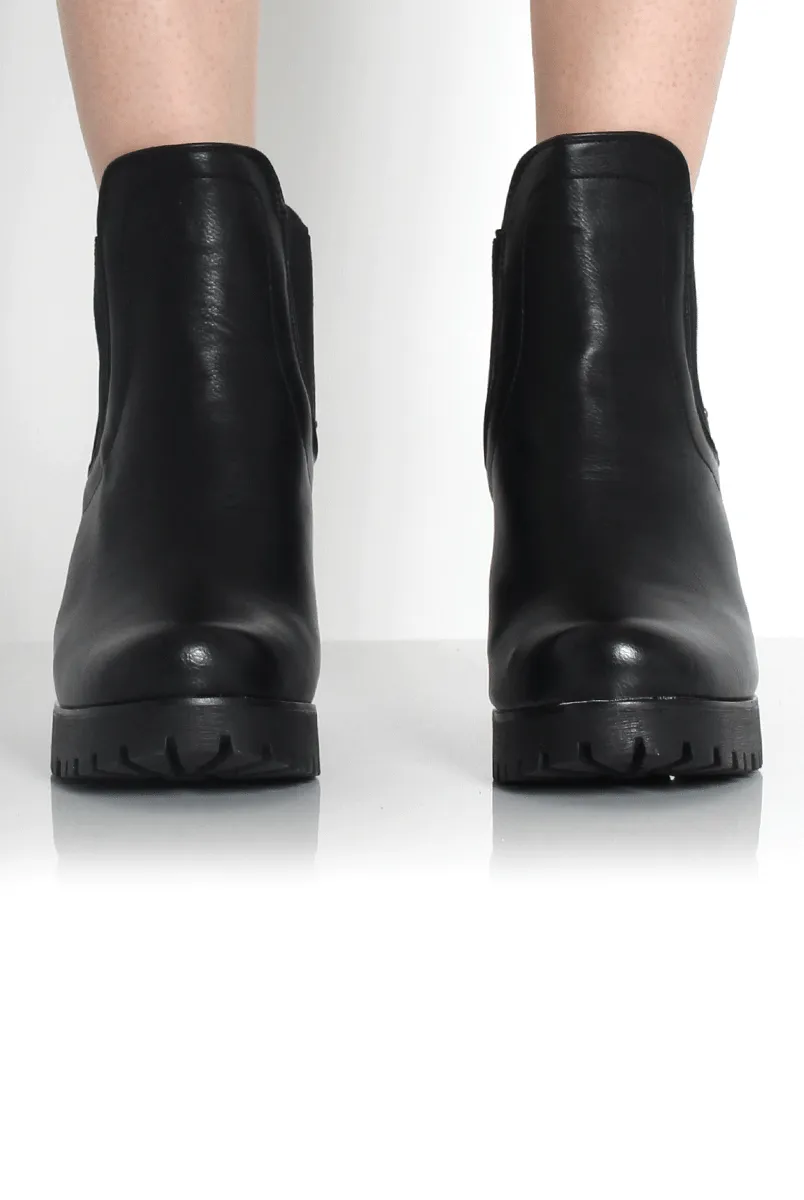 Roselyn Black Stud Detail Boot