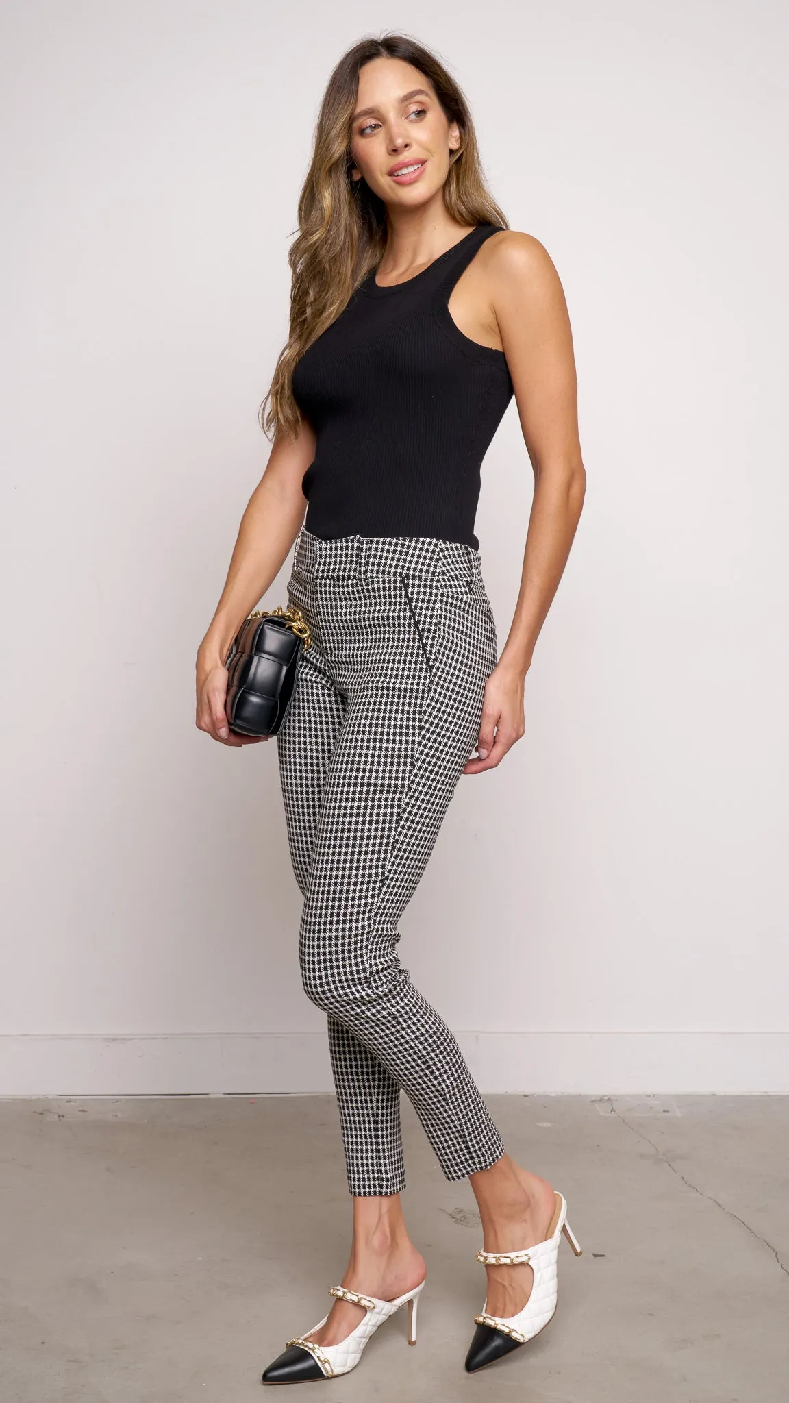 Sahar Top in black
