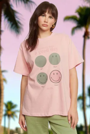 Samii Ryan Smiley® Good Day Oversized Tee