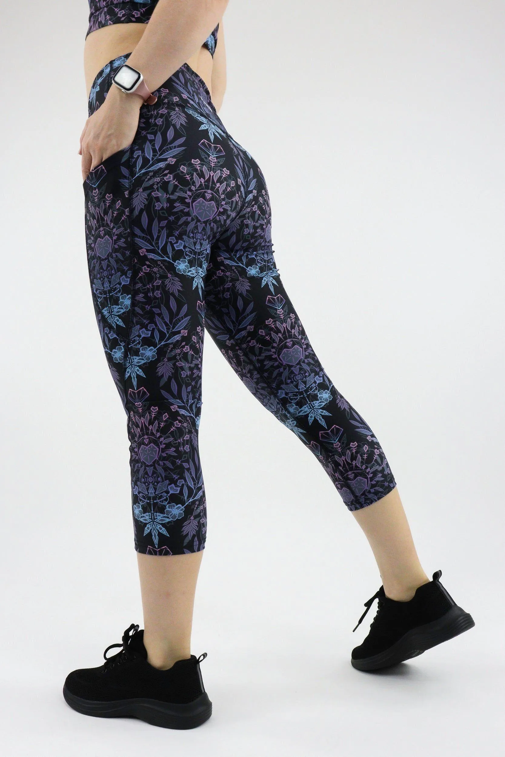 Spiritual Awakening - Dynamic Active - Pocket Capri Leggings