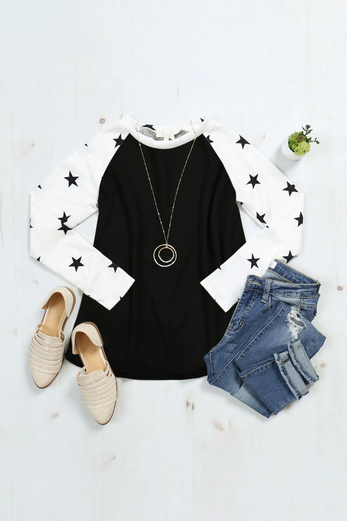 Star Contrast Sleeve Top