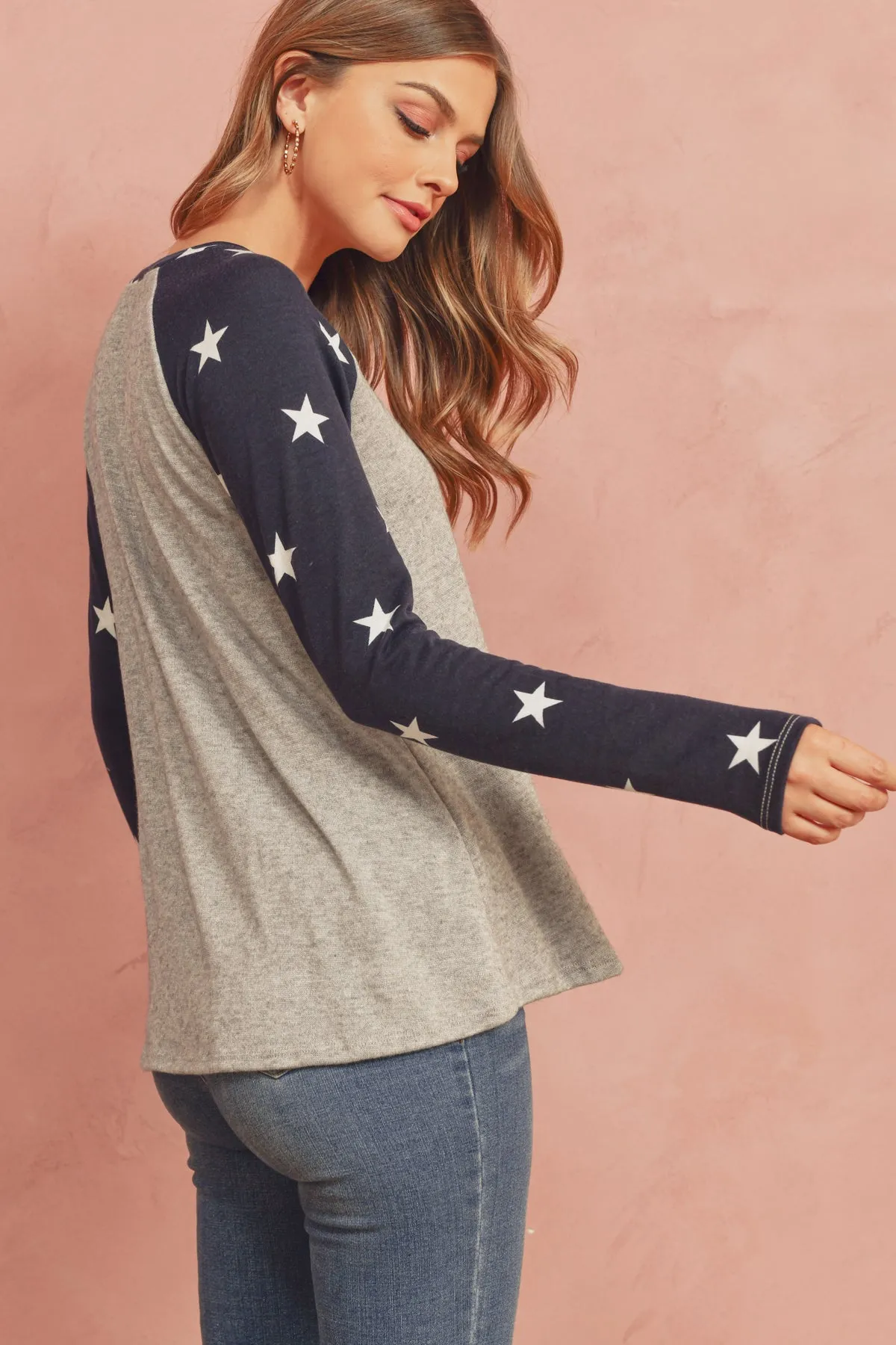 Star Contrast Sleeve Top