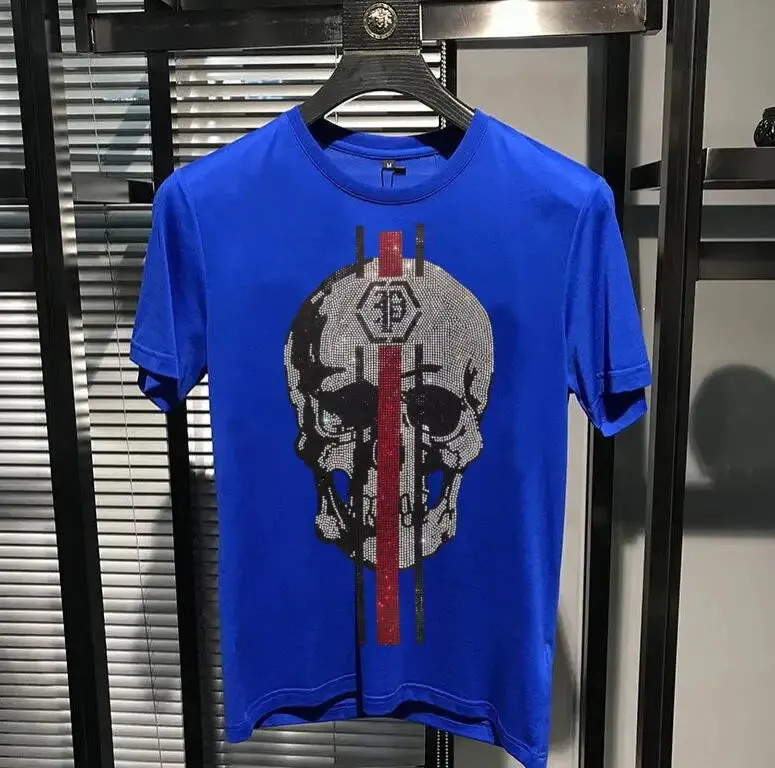 Streetwear Men Diamonds Rhinestones  Skulls Graphic  T Shirt Male  Fashion Tees Casual