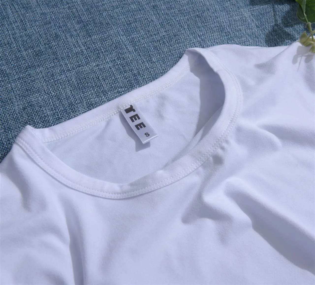 Style A:Flower Pretty Lady Femal White T-Shirt