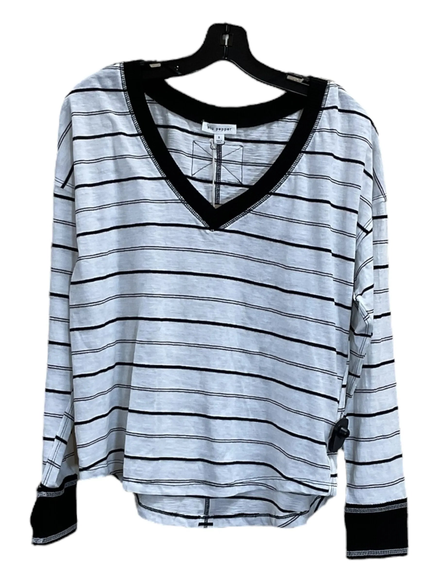 Top Long Sleeve By Blu Pepper  Size: S