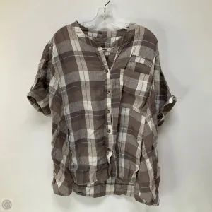 Top Short Sleeve By Free People In Plaid Pattern, Size: S