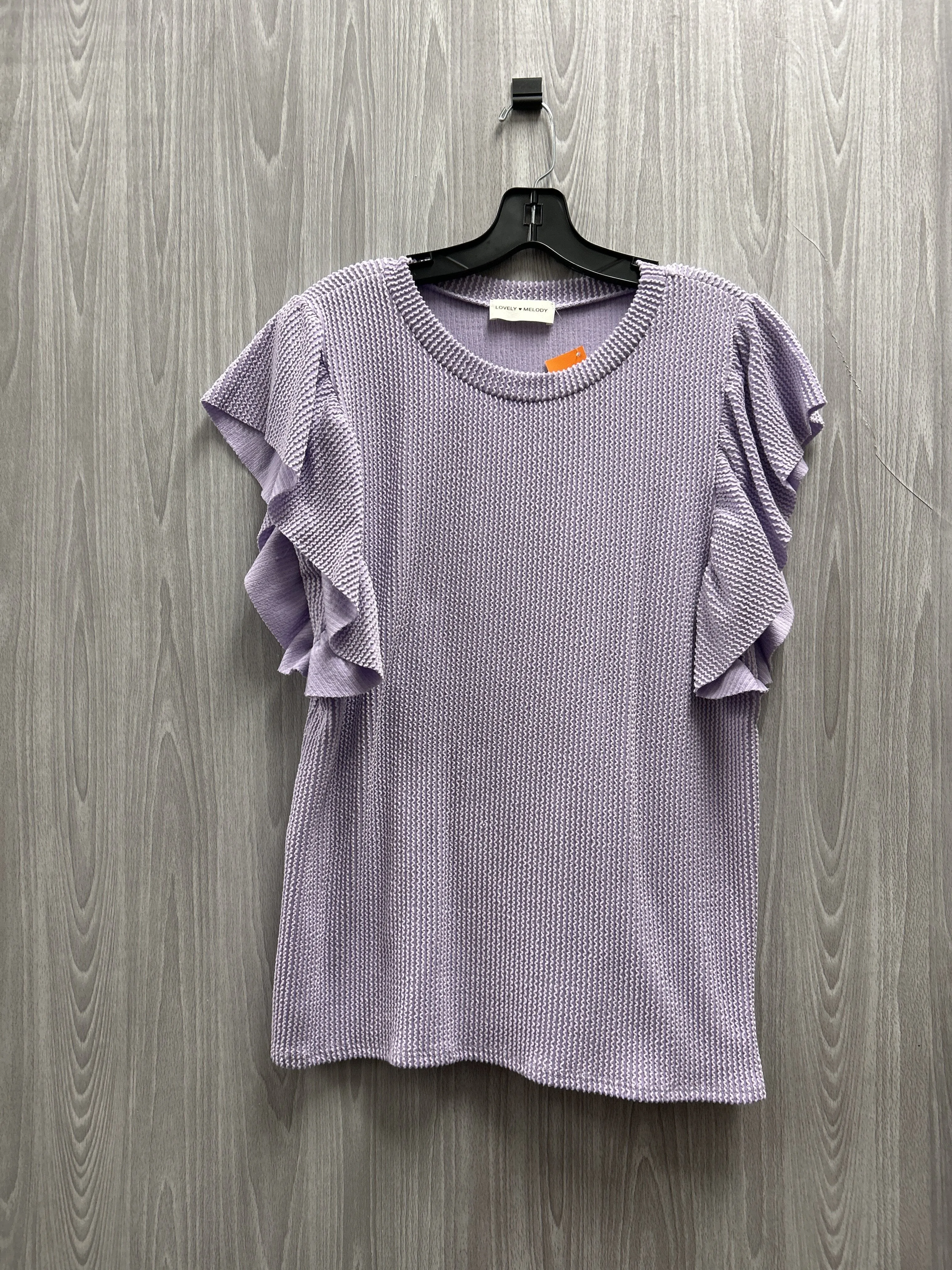 Top Short Sleeve By Lovely Melody  Size: M